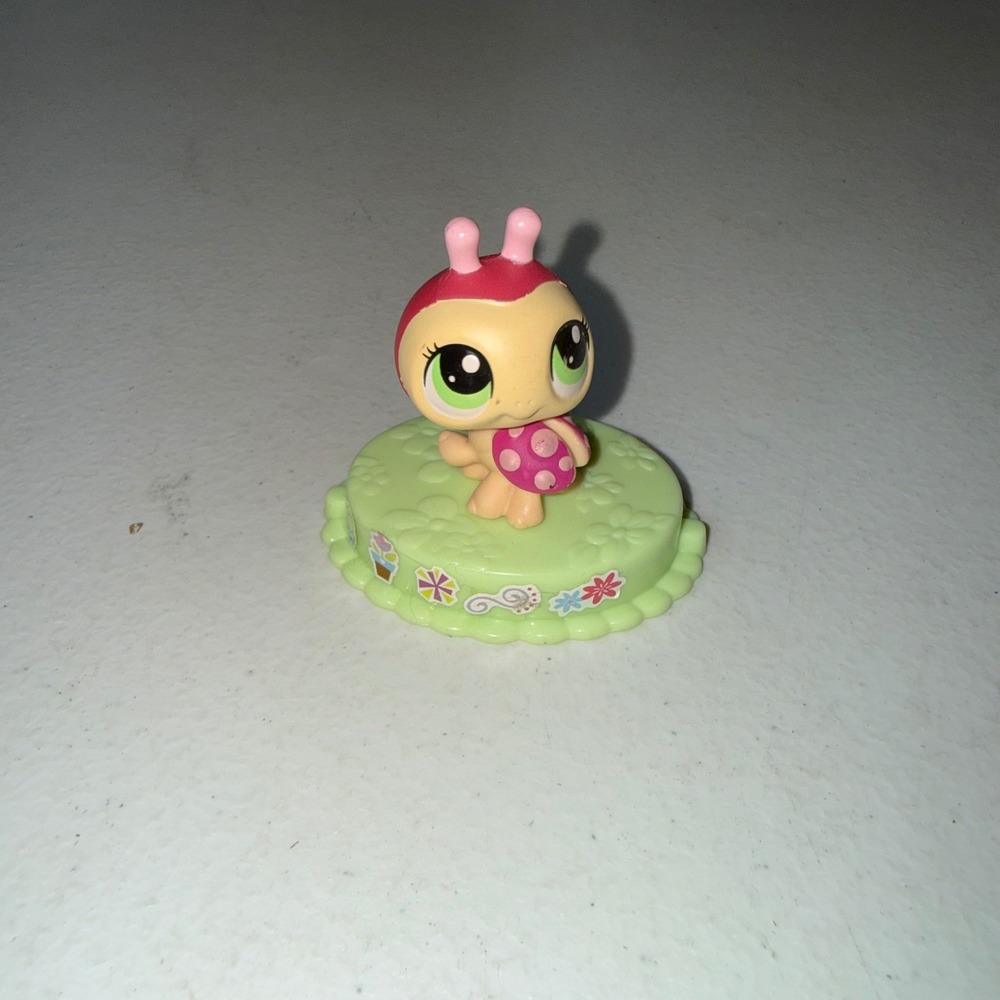 2011 McDonald's Littlest Pet Shop Ladybug Happy Meal Toy